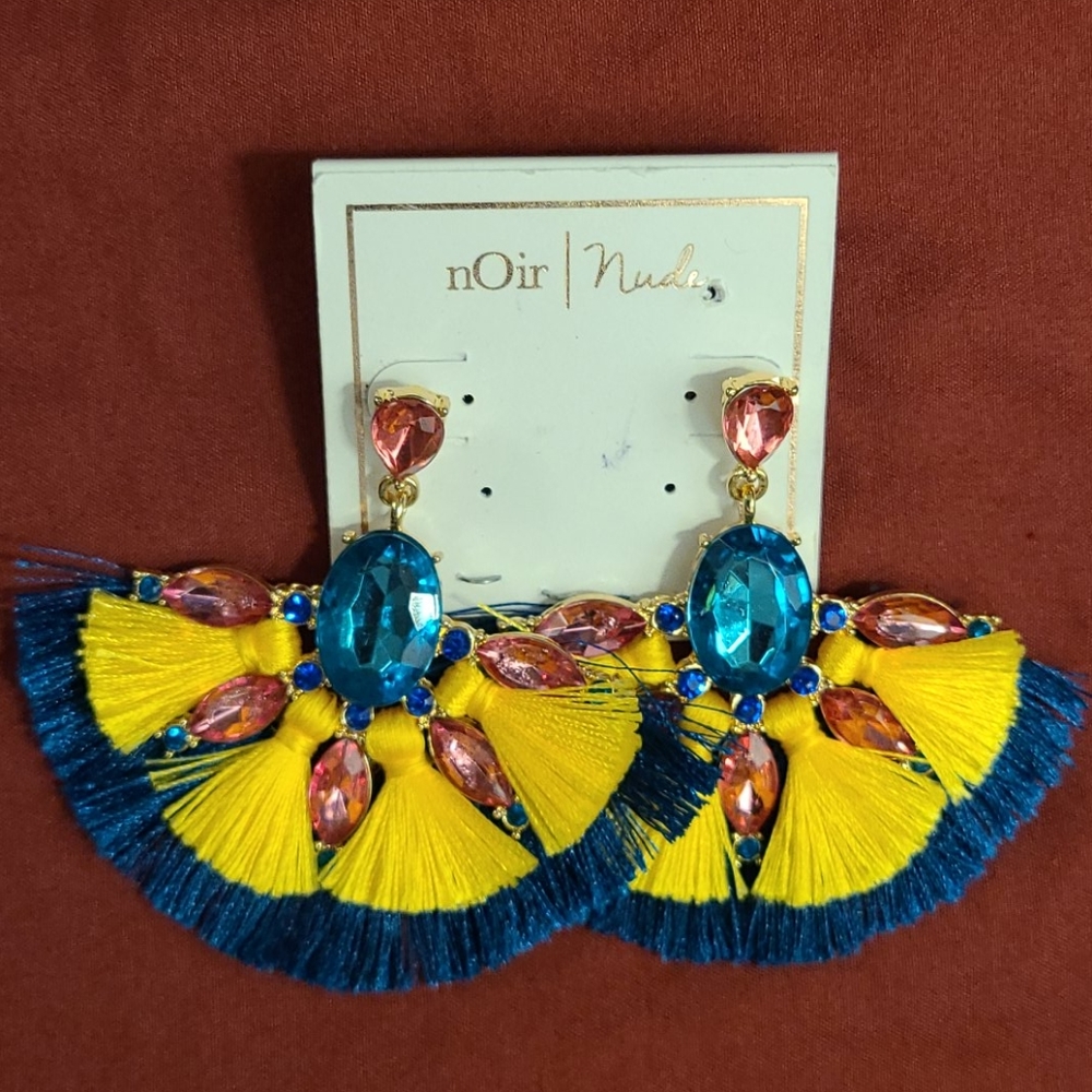 Earrings - Picture 2 of 4